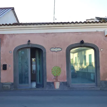 Oltre Il Giardino Tatil Evi *