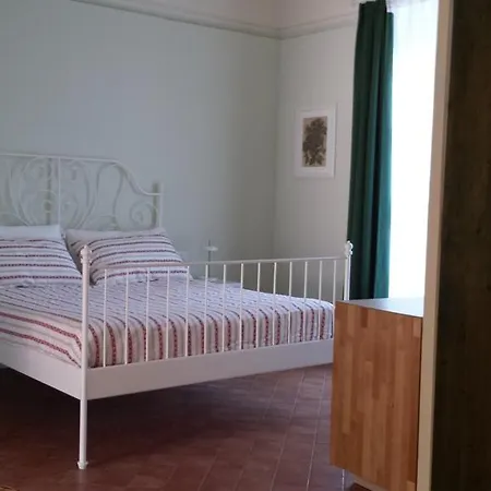 Oltre Il Giardino Pedara